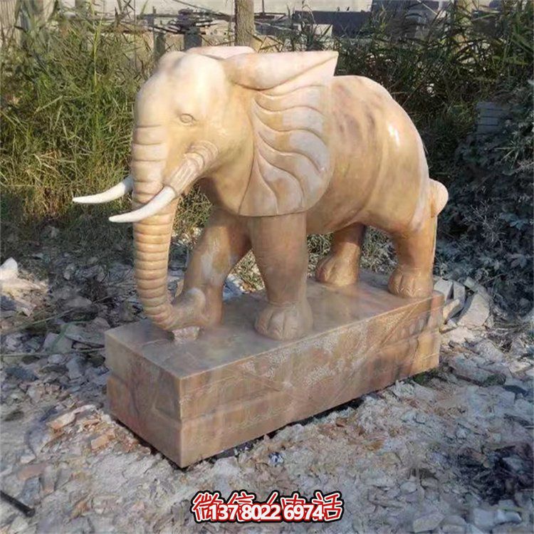 自然石材雕塑，吉祥大象守護家門