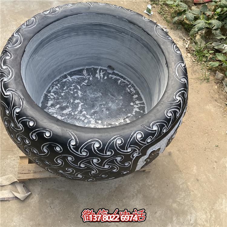 仿古大理石浮雕花紋花盆，營(yíng)造優(yōu)雅庭院空間