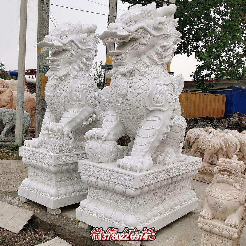古典漢白玉大型麒麟景觀雕塑，點(diǎn)綴庭院、別墅神秘氣息